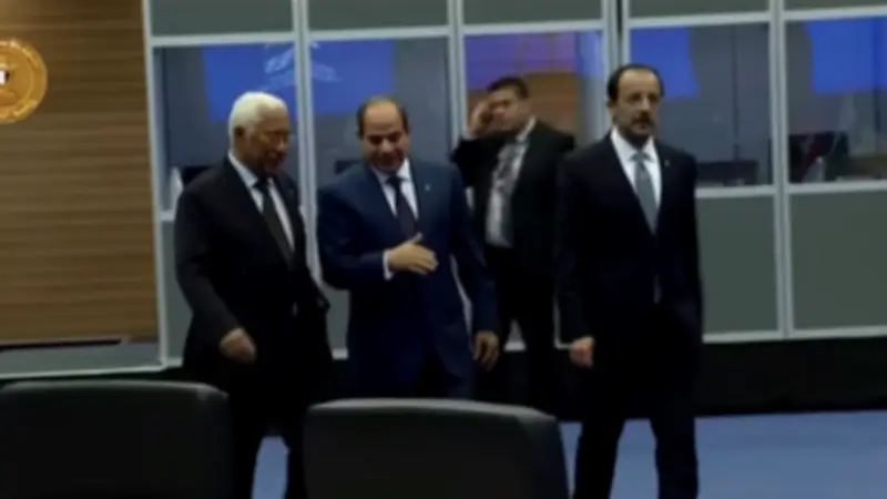 الرئيس السيسي يصل قبرص للمشاركة في اجتماع تشاوري عربي أوروبي