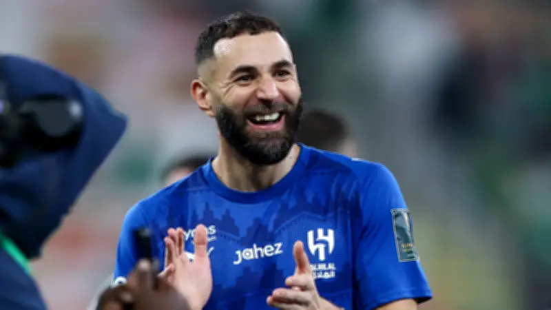 بنزيما يصدم الريال: ليس فريقًا حقيقيًا مثل باريس سان جيرمان