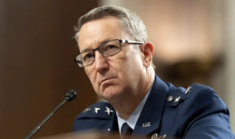 رئيس الأركان الأمريكي: نفرض حصاراً شاملاً على مضيق هرمز ومستعدون للحرب في أي وقت