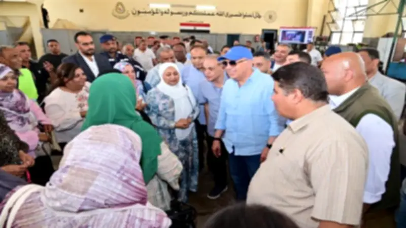 وزير الري يشارك مزارعي وادي النقرة في أسوان الاحتفال بنجاح الموسم الشتوي