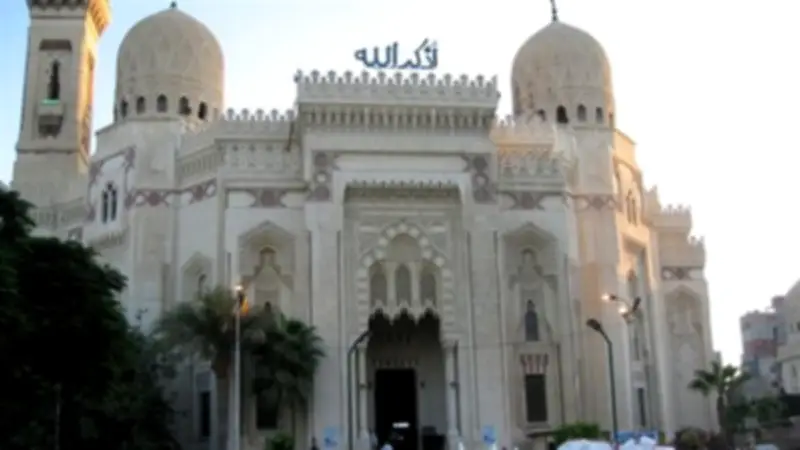 موعد أذان المغرب اليوم الجمعة في القاهرة والمحافظات بالتوقيت الصيفي