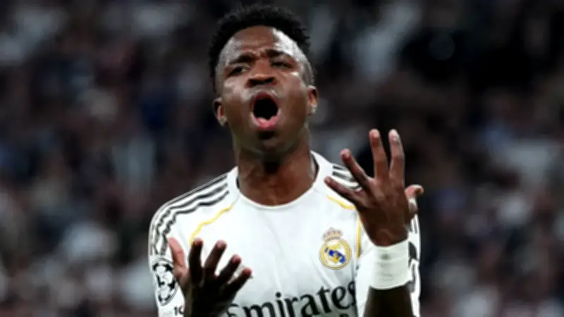 تقارير جديدة تنفي اتفاق فينيسيوس جونيور وريال مدريد على التجديد