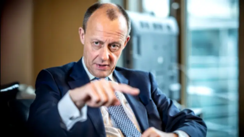 ميرز: الاتحاد الأوروبي مستعد لتخفيف عقوبات إيران حال تقديم تنازلات