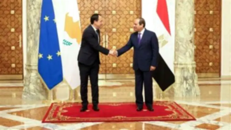 السيسي ونظيره القبرصي يوقعان إعلان ترفيع العلاقات إلى شراكة استراتيجية