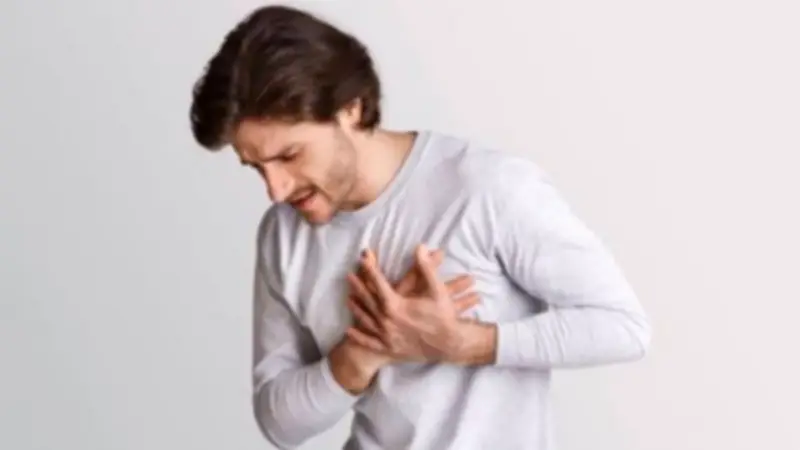 تسارع ضربات القلب: متى يكون طبيعيًا ومتى يستدعي القلق؟