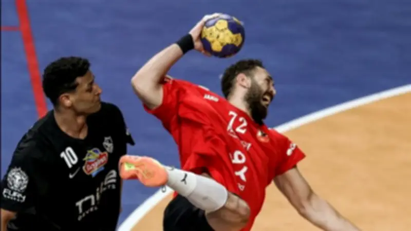 الأهلي يتوج بلقب دوري المحترفين لكرة اليد بعد فوز ساحق على الزمالك