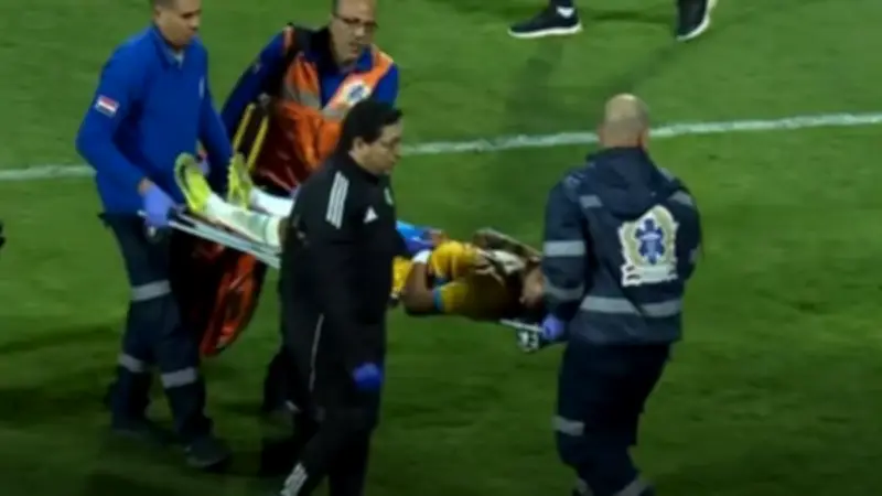 إصابة قوية لمصطفى خطاري في مباراة الإسماعيلي ومودرن سبورت