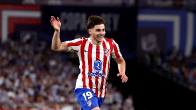 وكيل ألفاريز ينفي بشكل قاطع انتقاله إلى برشلونة في الصيف