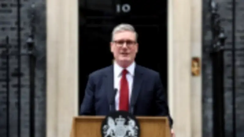 ستارمر يعد بتشريع لتصنيف الحرس الثوري الإيراني منظمة إرهابية