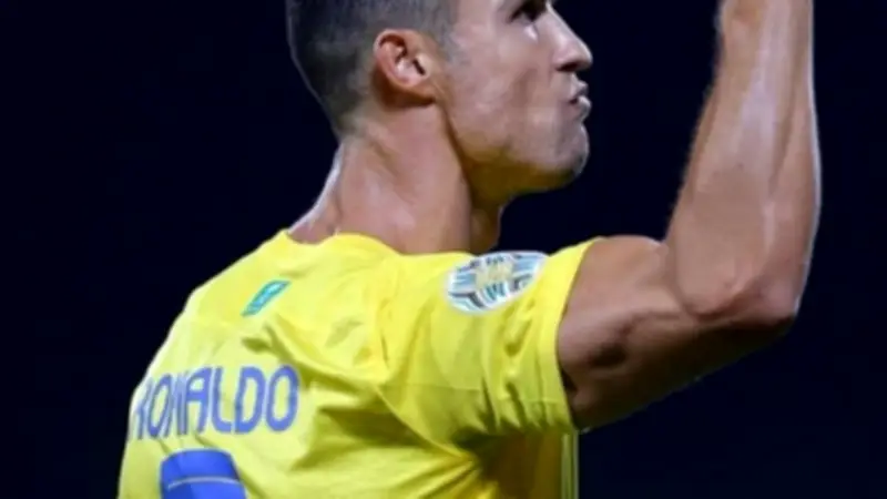 سر ظهور رونالدو بشكل أصغر من عمره.. استبعاد الحليب من نظامه الغذائي