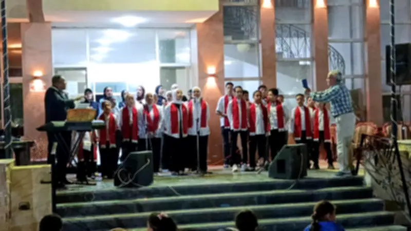 فرقة كورال أطفال المنيا تحتفل بذكرى عيد تحرير سيناء بالنادي الرياضي