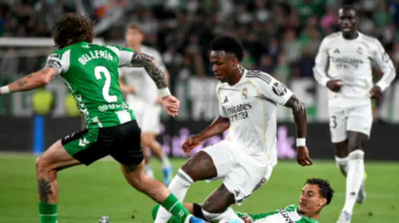 ريال مدريد يعيش أسوأ مواسمه وتحذيرات من تحوله إلى سيرك