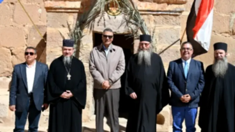 محافظ جنوب سيناء يزور دير سانت كاترين ويؤكد توازن التطوير مع الحفاظ على القدسية