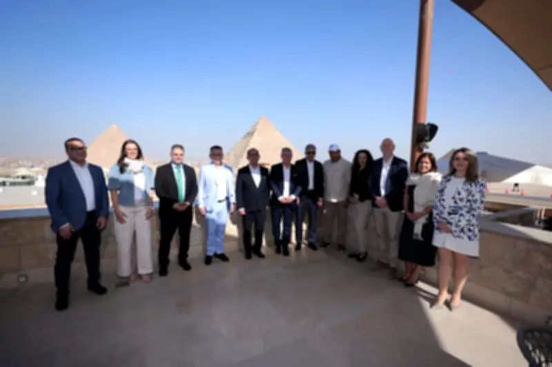 شريف فتحي يبحث مع اتحاد شركات السياحة الألمانية تعزيز التدفقات الوافدة