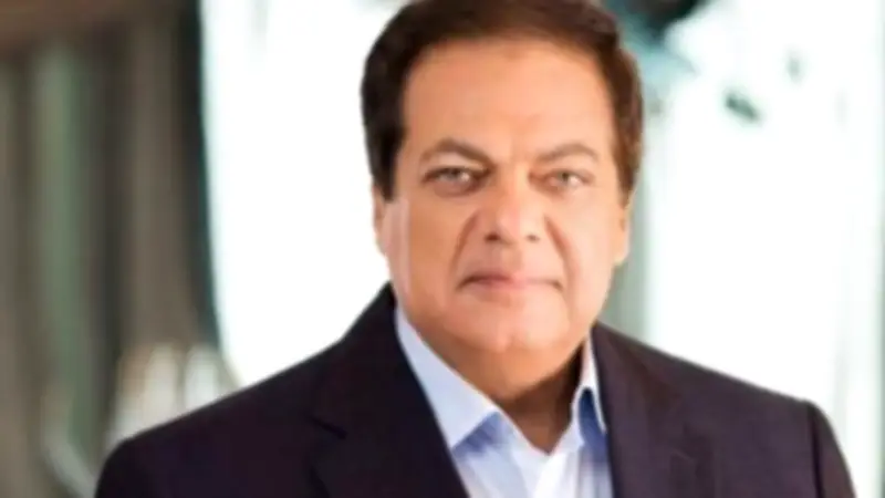 أبو العينين يهنئ السيسي والمصريين بذكرى تحرير سيناء الرابعة والأربعين