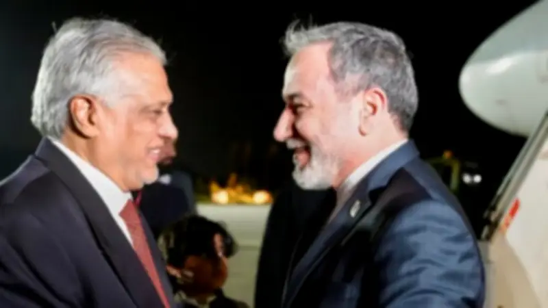 لغز اجتماع الخمس ساعات بين عراقجي ومنير في إسلام أباد قبل نوم ترامب