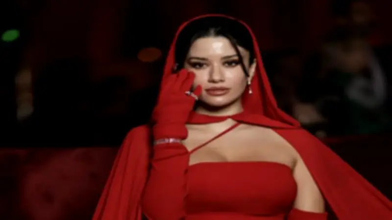 سينتيا خليفة تضع اللمسات الأخيرة على أول فيلم عالمي من إخراجها