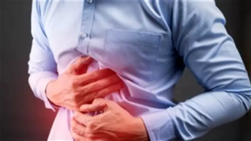 علاجات طبيعية فعالة للتخلص من الغثيان وتقلصات المعدة