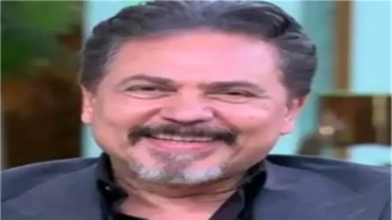 قصة حب محمد رياض ورانيا محمود ياسين بدأت على المسرح وشرط محمود ياسين