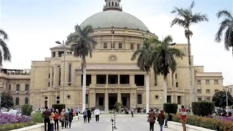 جامعة القاهرة تنظم حملة تبرع بالدم بالتعاون مع الدفاع الشعبي والعسكري