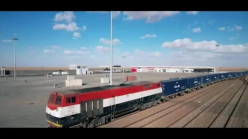 ميناء أكتوبر الجاف: طفرة لوجستية لتسهيل الصادرات والواردات عبر السكك الحديدية