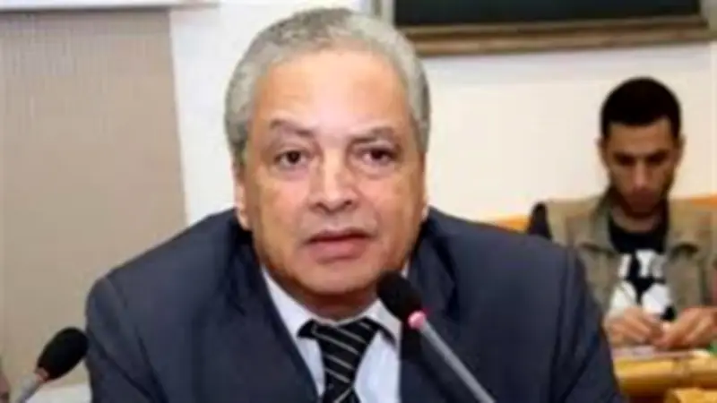 أستاذ علوم سياسية: مشاركة السيسي في قمة نيقوسيا تعزز مكانة مصر الدولية