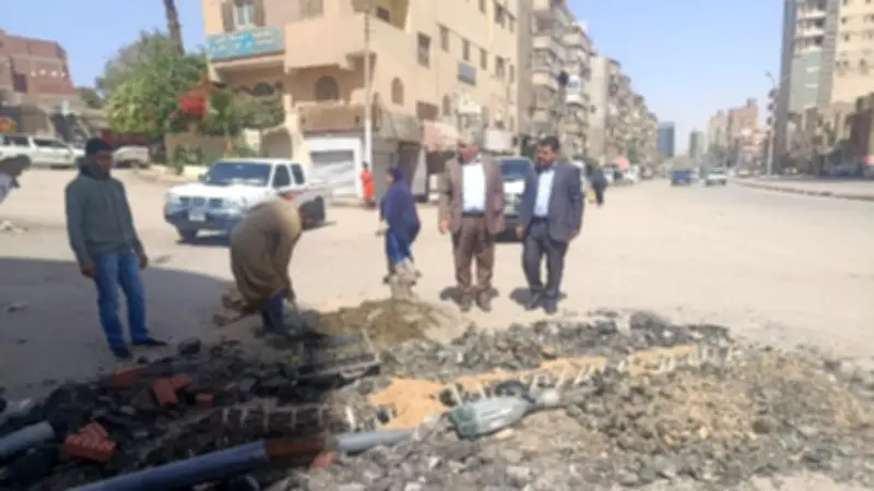 بني سويف تواصل إنشاء بالوعات الأمطار لتحسين تصريف المياه بالشوارع