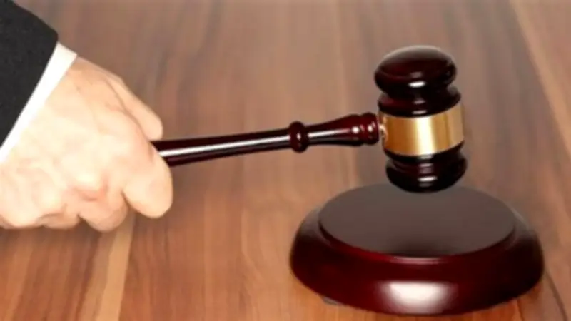 محاكمة رجل أعمال عربي بتهمة النصب على طلاب سودانيين