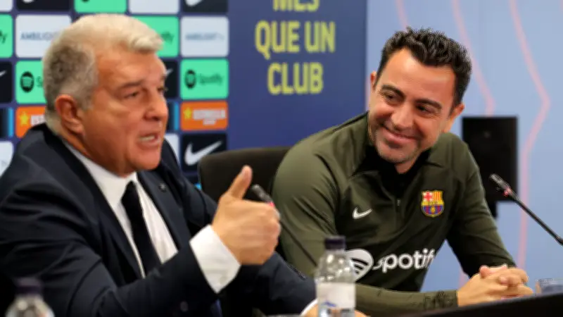 تشافي: لابورتا رفض عودة ميسي وهذا سر رحيلي عن برشلونة