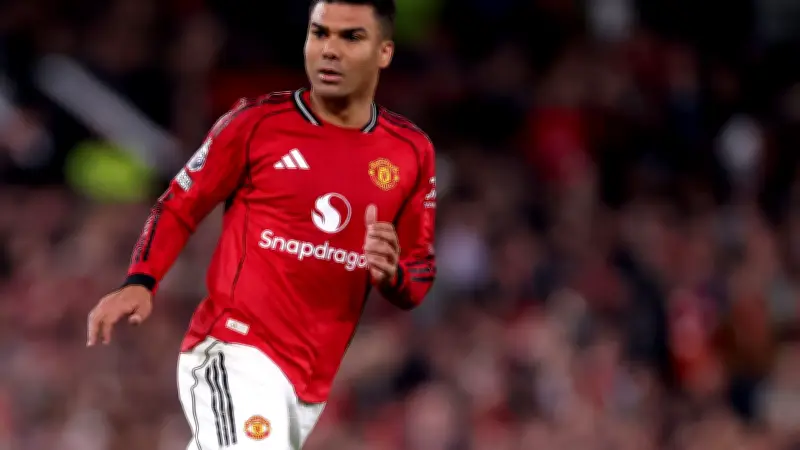 يونايتد يعثر على بديل كاسيميرو في الدوري الإيطالي