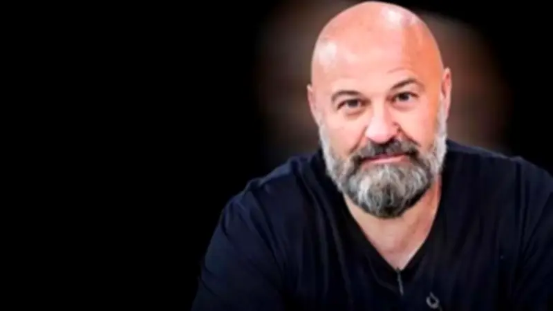 فرانشيسكو كيكي يعلن رحيله عن تدريب طائرة الزمالك