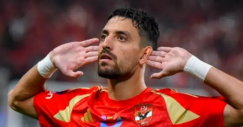 شوبير: اقتراح بمشاركة طاهر محمد طاهر كمهاجم أمام بيراميدز