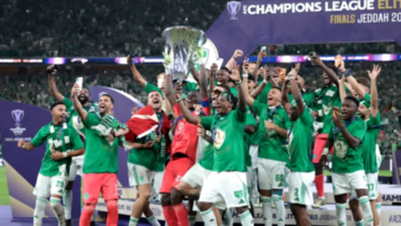 الفراج يعلق على تهنئة الأهلي المصري لأهلي جدة: نعديهالك يا كبير الحتة