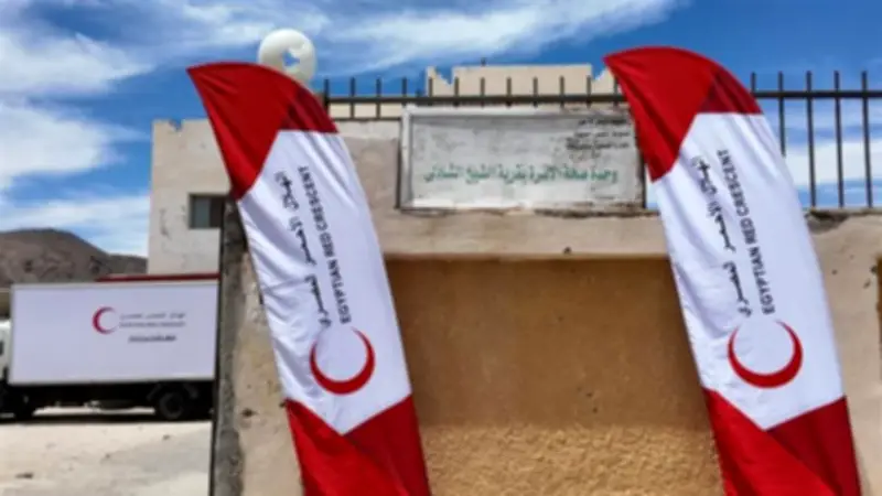 قافلة طبية شاملة من التضامن والهلال الأحمر بمنطقة حميثرة بالبحر الأحمر