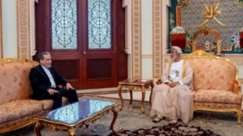 الخارجية الإيرانية تكشف تفاصيل لقاء عراقجي مع سلطان عمان