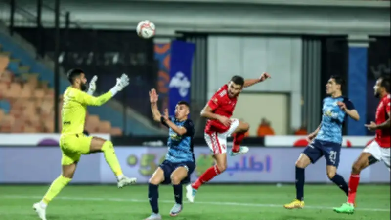 التشكيل المتوقع للأهلي أمام بيراميدز في قمة الدوري المصري