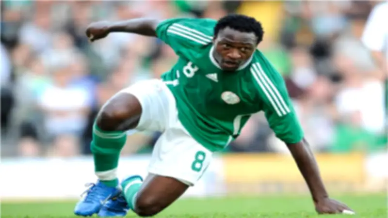 وفاة أسطورة الترجي مايكل إنيرامو بأزمة قلبية على أرض الملعب