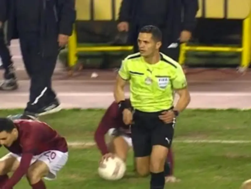 بعد أزمة مباراة الأهلي وسيراميكا.. محمود وفا حكما لمواجهة المصري وسموحة