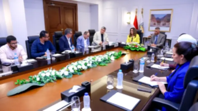 متابعة تنفيذ مشروع شرم الشيخ مدينة خضراء بحضور وزيرة التنمية المحلية والمحافظ