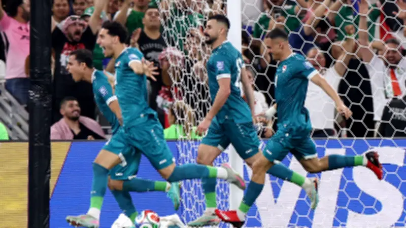 العراق يمد يده لنجم يتصدر الدوري الأمريكي.. والسويد تترقب بقلق