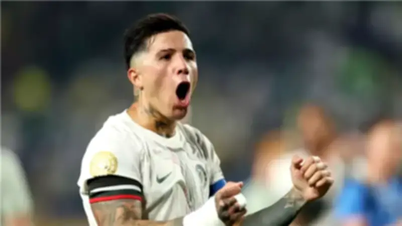 تشيلسي يتقدم على ليدز بهدف إنزو فيرنانديز في الشوط الأول بكأس الاتحاد