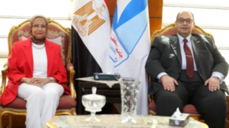 رئيس جامعة كفر الشيخ يستقبل فريق الهيئة القومية لضمان جودة التعليم لاعتماد برنامجي فارم دي والصيدلة الإكلينيكية