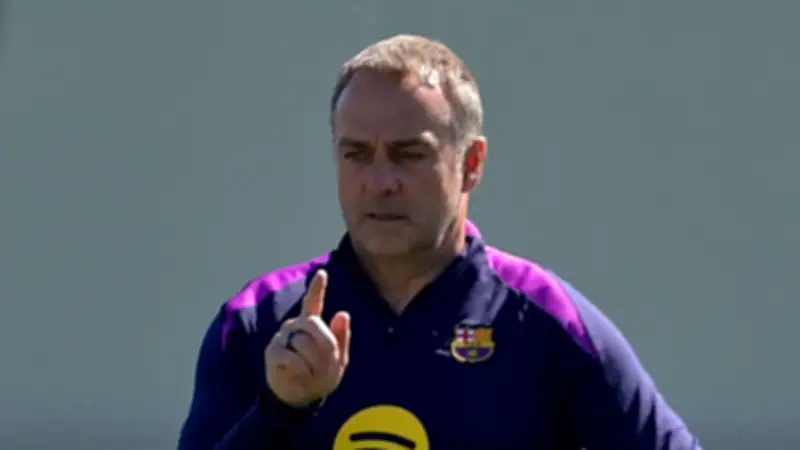 مفاجأة.. فليك يتواصل لأول مرة مع ألفاريز لضمه لبرشلونة