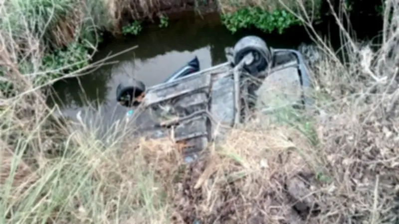 إصابة شخص في انقلاب سيارة ملاكي على طريق البداري الزراعي بأسيوط