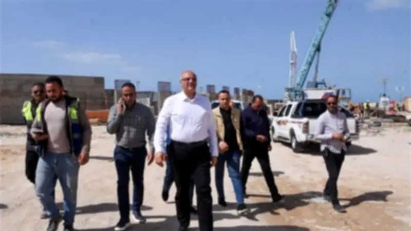 محافظ الإسكندرية يتفقد تطوير بئر مسعود ويؤكد جاهزية الشواطئ للمصيف