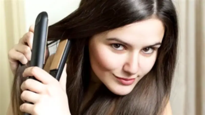 طرق العناية بالشعر بعد المكواة والسيشوار لحمايته من التلف