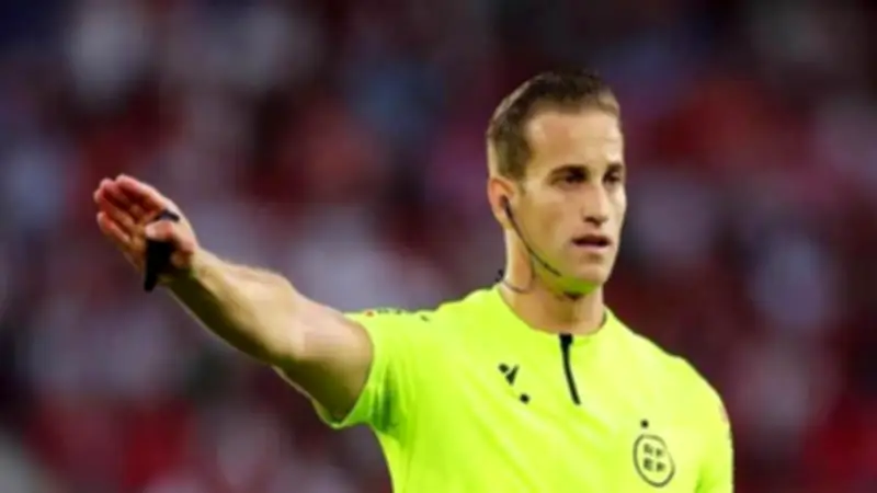 خافيير روخاس حكم القمة بين الأهلي والزمالك.. أبرز المعلومات والفضائح