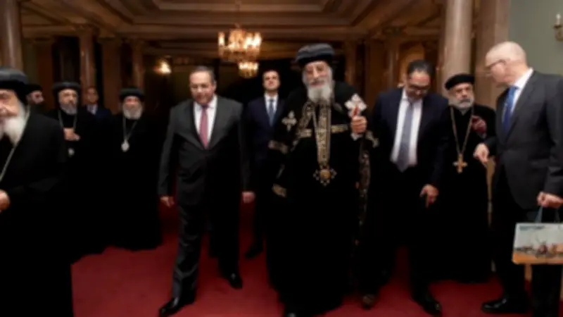 البابا تواضروس يزور القنصلية المصرية بإسطنبول ويلتقي بطريرك القسطنطينية