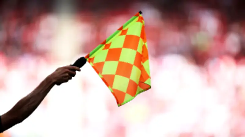 بعد فضيحة التحكيم في إيطاليا.. عقوبات ذاتية ونيجيررا ينام في الأدراج