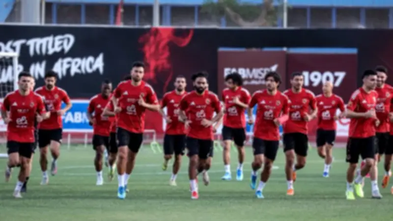 الأهلي يواجه بيراميدز في الجولة الرابعة من الدوري الممتاز